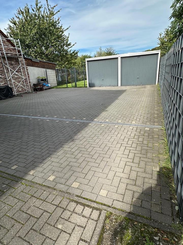 2 Familenhaus mit großen Garten und Grunstück