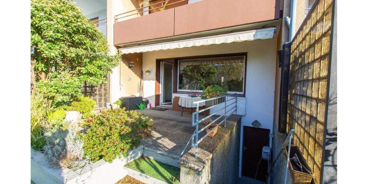 Reihenmittelhaus mit großzügigem Dachgeschoss #Garage #ruhige Lage 5 zimmer