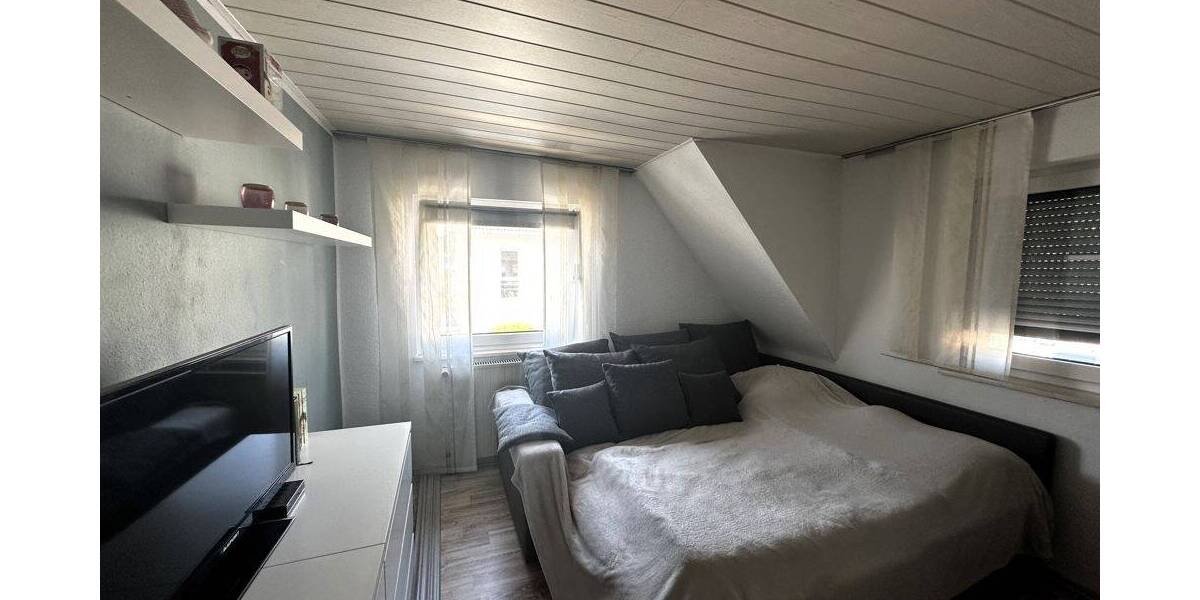 Doppelhaushälfte mit großem Garten und Garage in Essen-Karnap! 6 zimmer