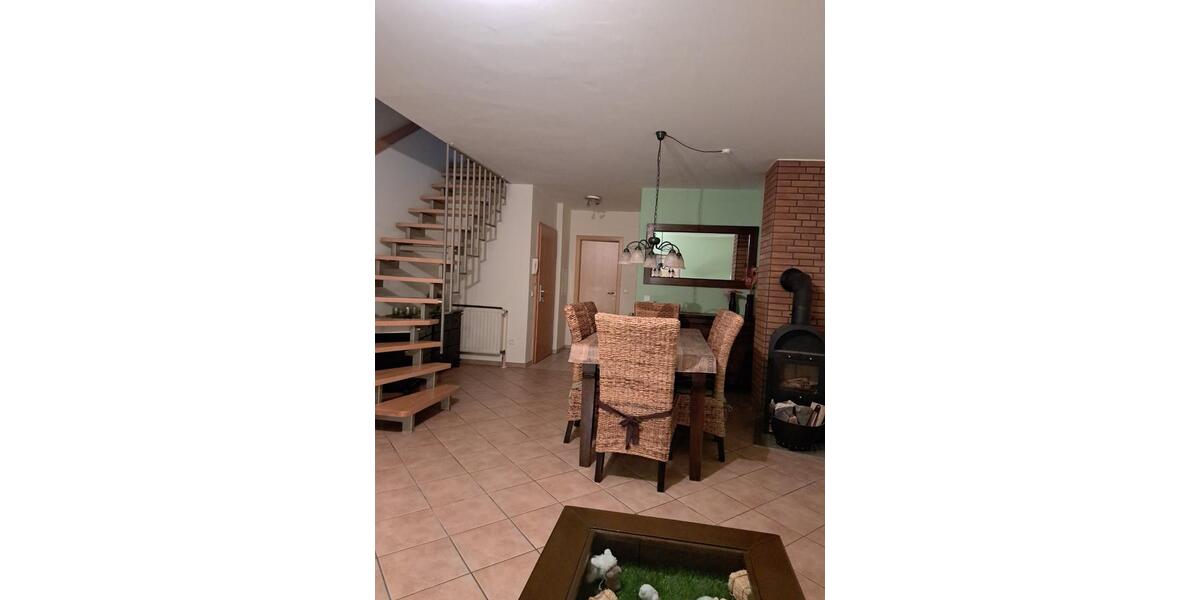 Attraktive 3-Zimmer Maisonette-Wohnung m. SW-Balkon 3 zimmer