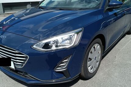 Ford Focus 83.000 km 8.999 &euro; Wuppertal 42281