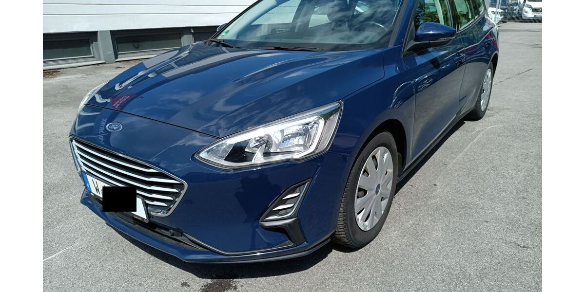 Ford Focus 83.000 km 8.999 &euro; Wuppertal 42281