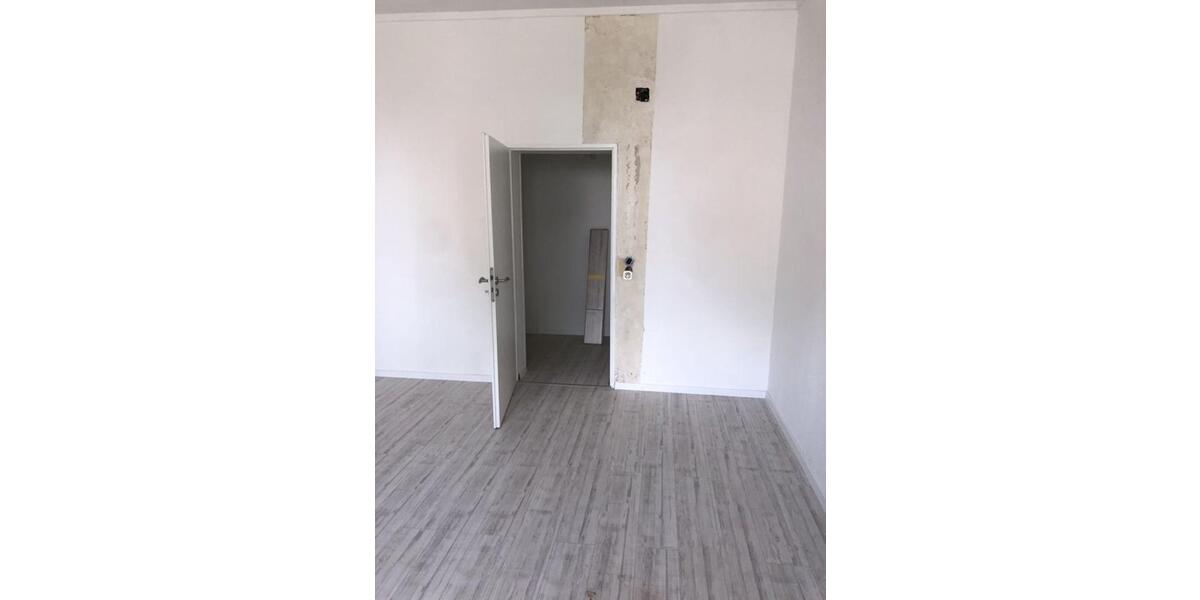 Schönes 2 Zimm. oder auch als Büro direkt am Rhein Ruhrort 2 zimmer