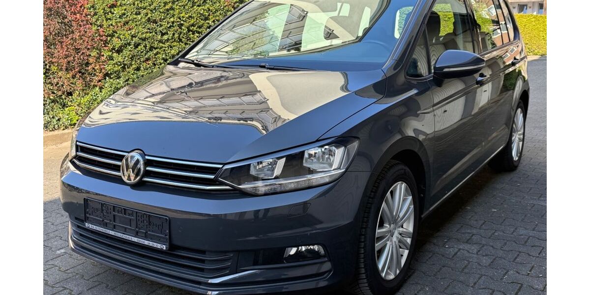 VW Touran 92.918 km 17.498 &euro; Heiligenhaus 42579