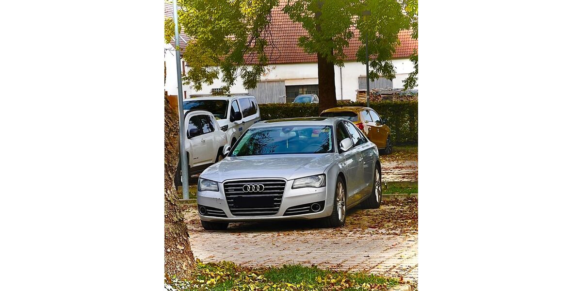 Audi A8 229.000 km 12.900 &euro; duisburg 47179