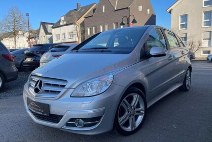Mercedes B 180