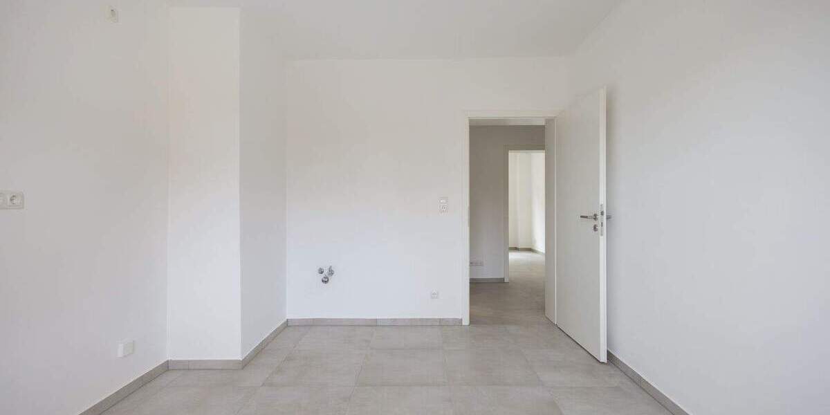 Etagenwohnung Bochum Innenstadt - 3 Zimmer, 80 m&sup2;, 900&euro; | Angebot:25744014