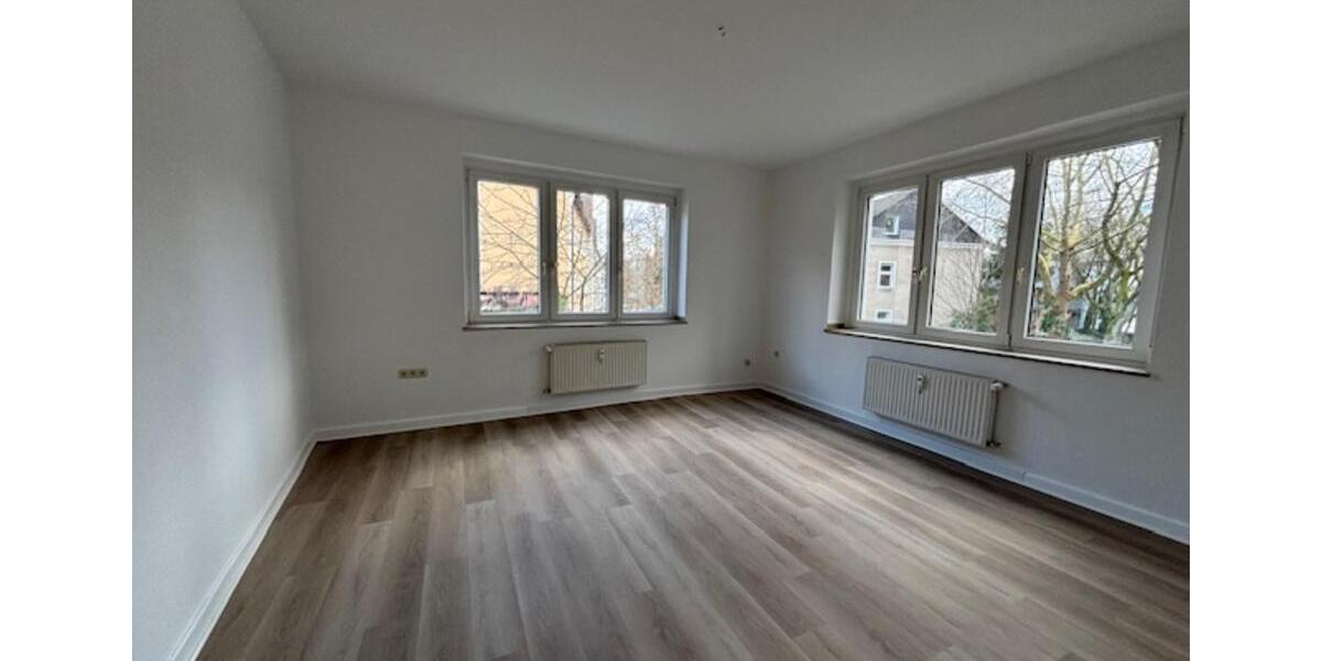 Etagenwohnung Essen Stadtbezirk II - 2 Zimmer, 63 m&sup2;, 690&euro; | Angebot:25749528