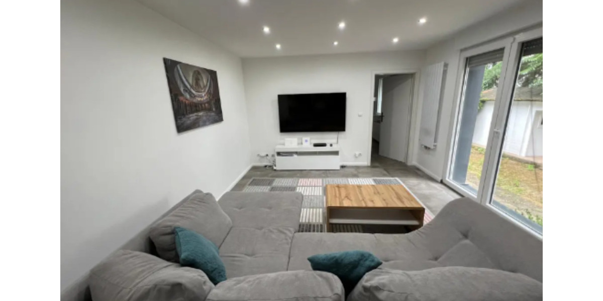 Kleines möbliertes Haus mit Garten - im Zentrum Oberhausen ! 2 zimmer