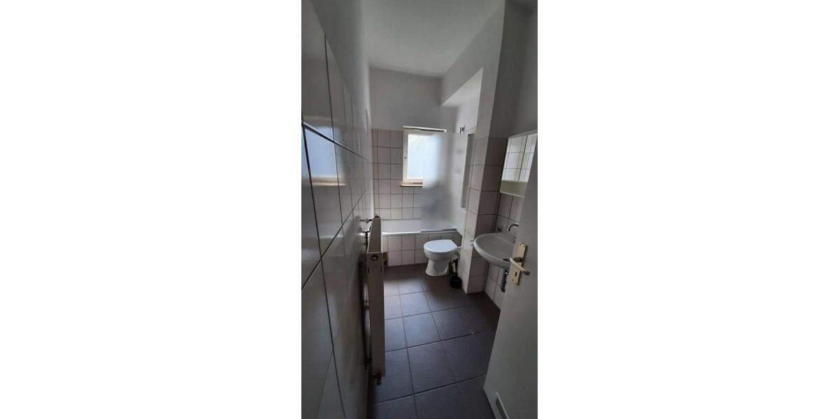 Zum Kühl 26 - schöne 1 ZKB Wohnung im 1. OG *mit Einbauküche* 1 zimmer