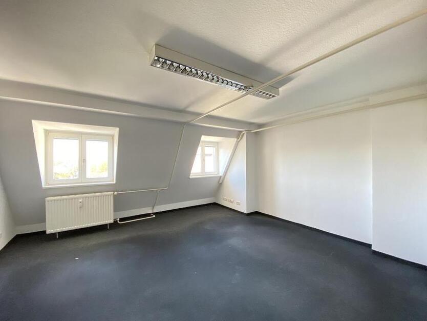 Ihr Großzügiges Büro im Zentrum von Dortmund: Arbeiten Sie mit Stil und Komfort! zimmer