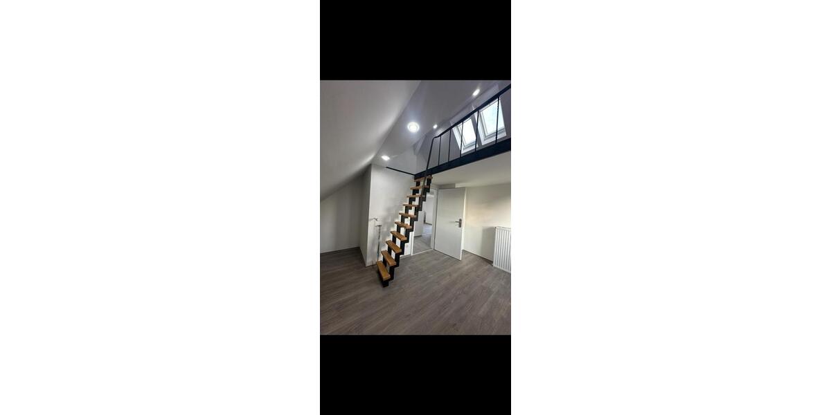 Einfamilienhaus Duisburg Rheinhausen - 5 Zimmer, 180 m&sup2;, 1.500&euro; | Angebot:25988678