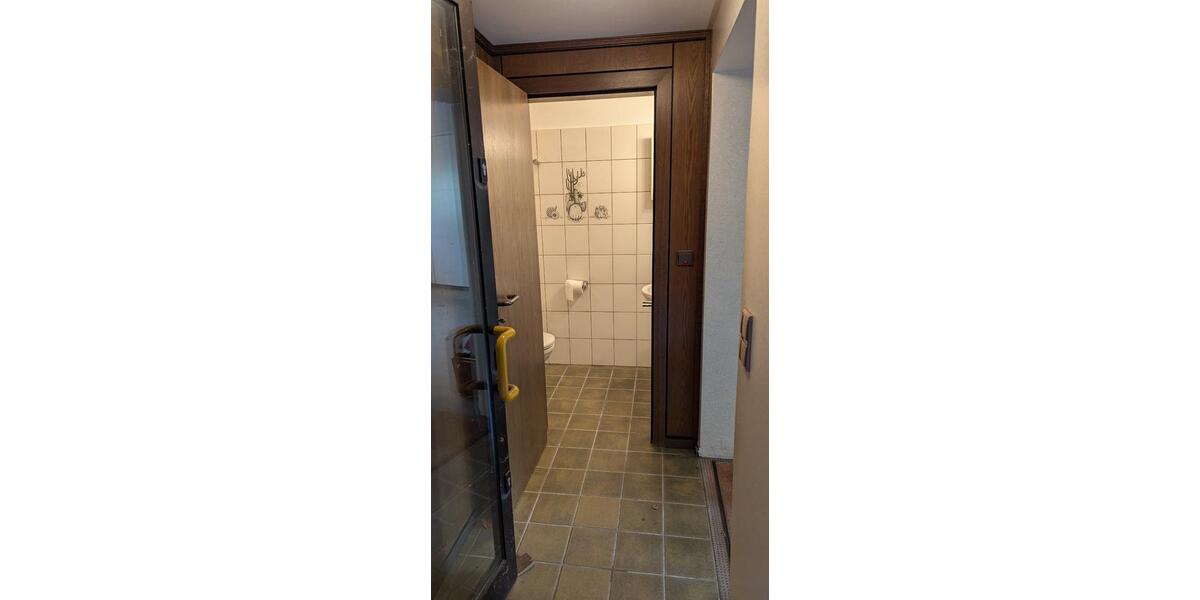 Büro ca. 25 qm mit WC zu vermieten zimmer