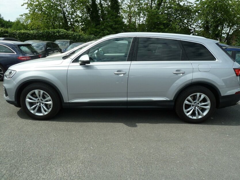 Audi Q7 55e TFSI Quattro Leder Matrix Panorama Air 170.000 km 36.900 € Ratingen 40885
