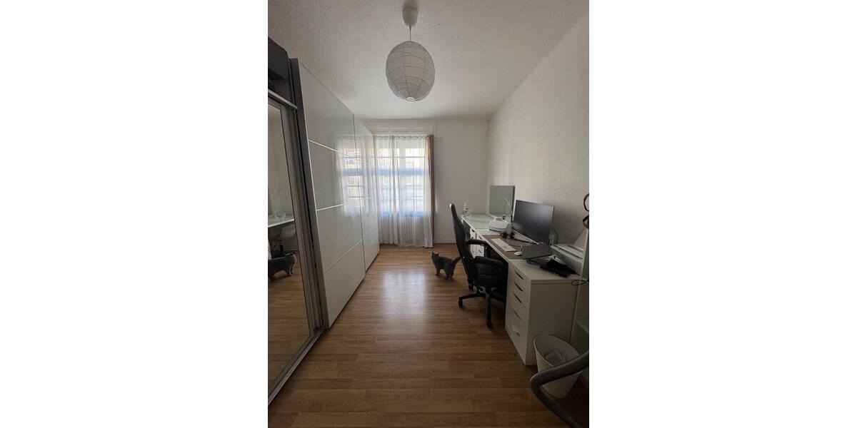 Etagenwohnung Wülfrath - 4 Zimmer, 110 m&sup2;, 975&euro; | Angebot:25656499