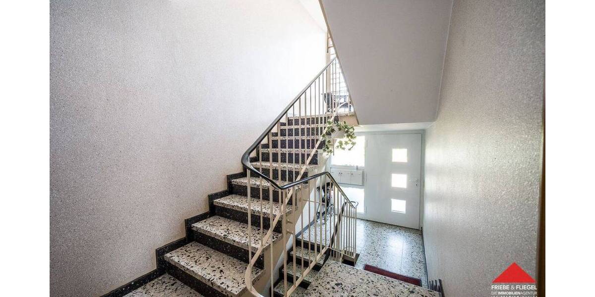 Gepflegtes Zweifamilienhaus mit Garage und schönem Grundstück - Mehrfamilienhaus, Wohnhaus Herne Holthausen | Angebot:26808480