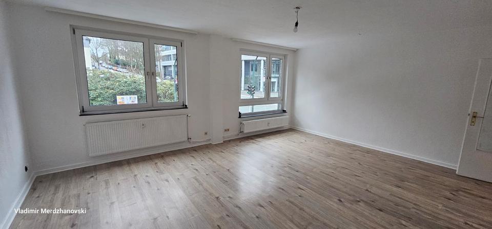 Grosse helle Erdgeschosswohnung in Südviertel 3 zimmer