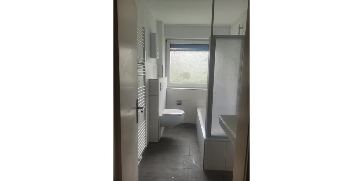 Etagenwohnung Moers Schwafheim - 3 Zimmer, 76 m&sup2;, 768&euro; | Angebot:25712272