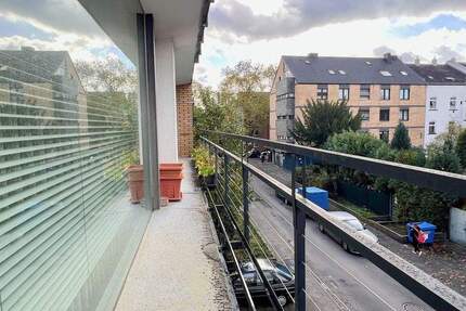 Bezugsfreie Vier-Raumwohnung mit Balkon in ruhiger Lage 4 zimmer