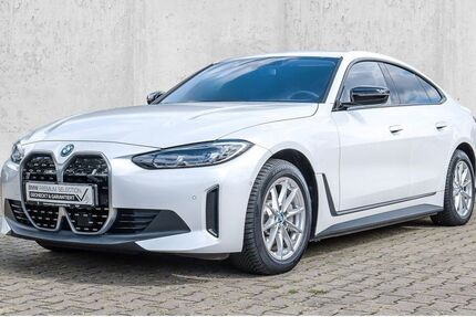 BMW i4 37.434 km 37.880 &euro; Herne 44625