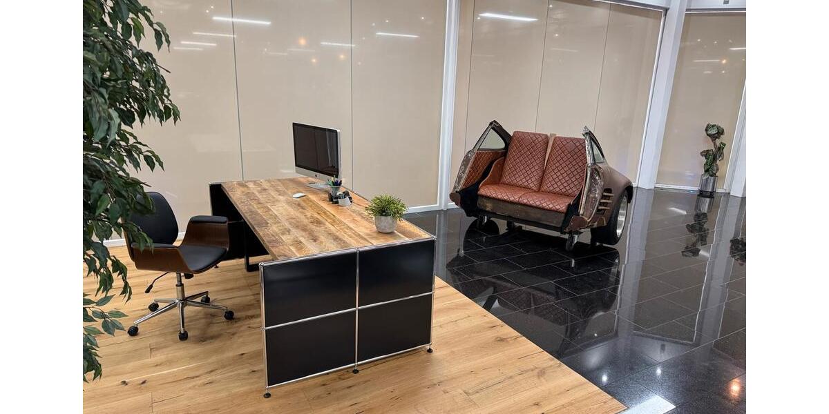 Befahrbare Halle Autohaus Gewerbehalle mit Büro zimmer