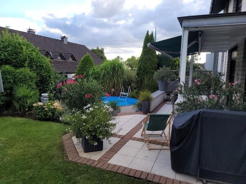 Wohnung wie ein Haus im Haus mit Garten und Pool zimmer