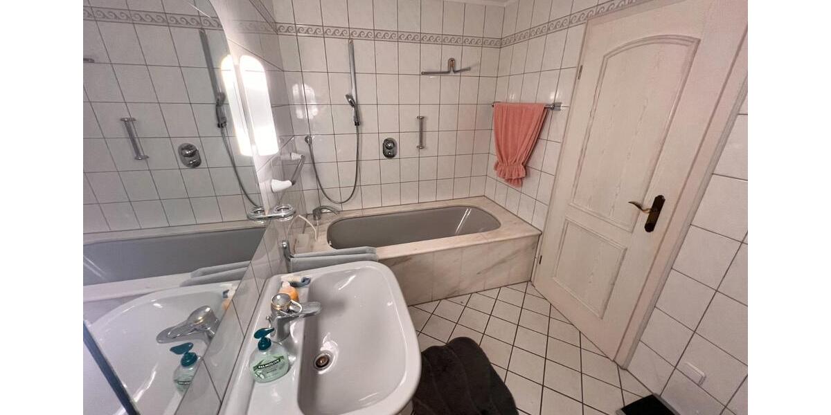 Etagenwohnung Gelsenkirchen Rotthausen - 3.5 Zimmer, 93 m&sup2;, 199.000&euro; | Angebot:27501045