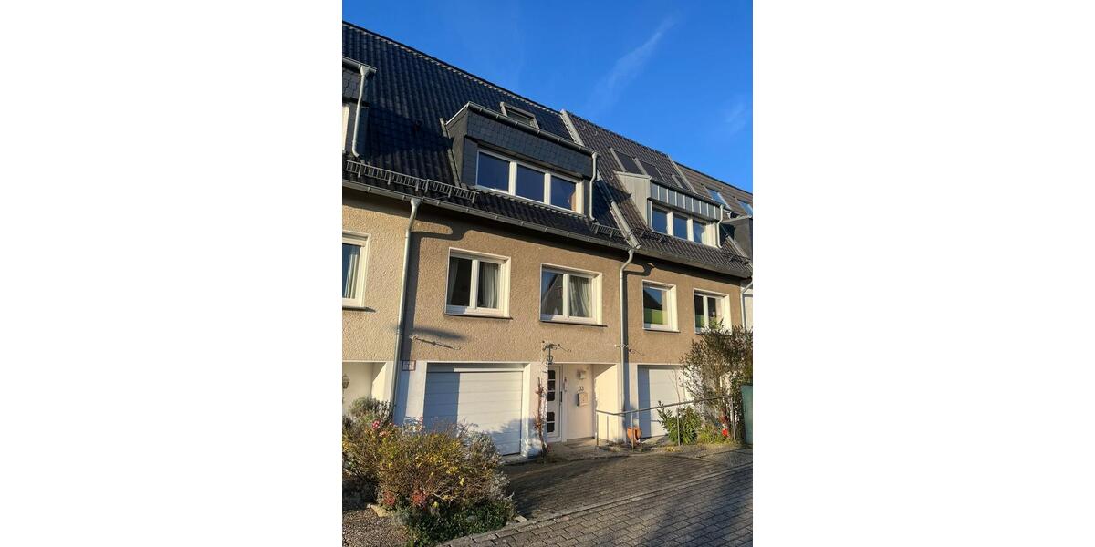 Reihenhaus Essen Stadtbezirk VIII - 6 Zimmer, 160 m&sup2;, 480.000&euro; | Angebot:26423533