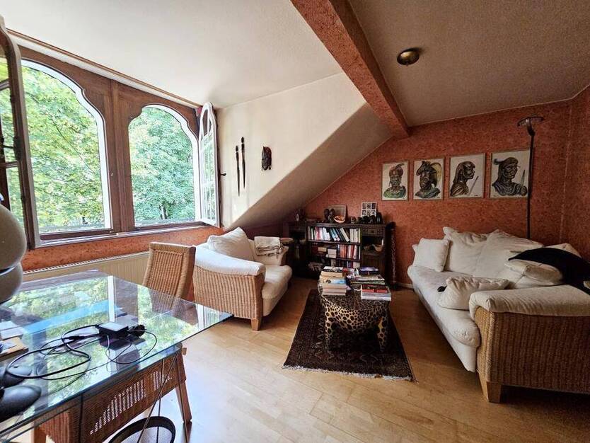 Moderne Architektur trifft auf charmante Baukunst – Häuserensemble aus 2 Einfamilienhäuser, EinliegerWohnung + Fabrikgebäude