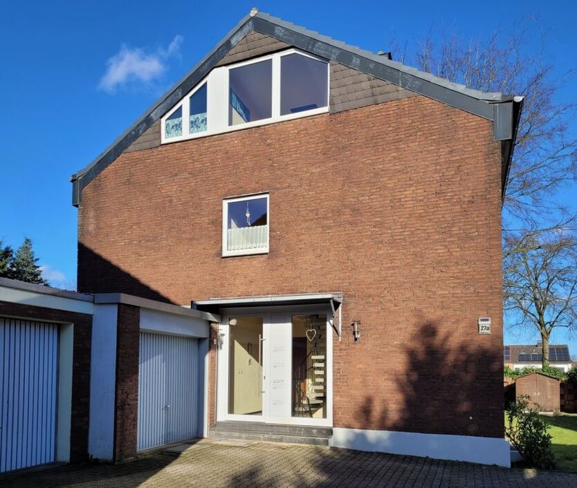 Provisionsfrei* Mehrfamilienhaus, 4 WE in Top Lage, EG 92 qm mit Garten u. Garage frei