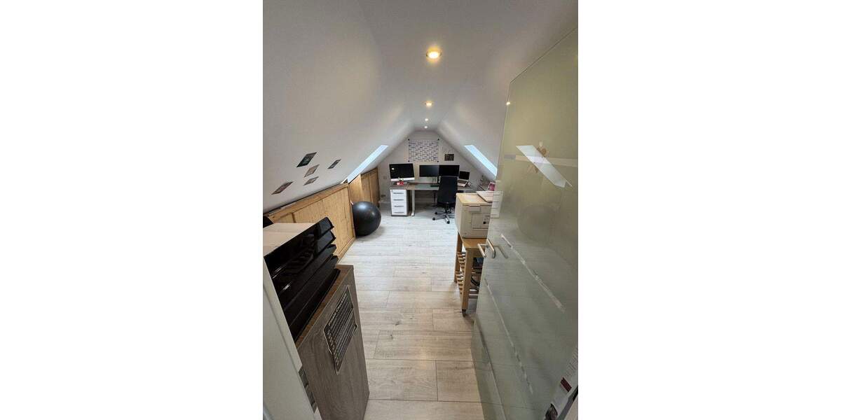 Etagenwohnung Essen Frohnhausen - 4 Zimmer, 98 m&sup2;, 308.000&euro; | Angebot:25755928