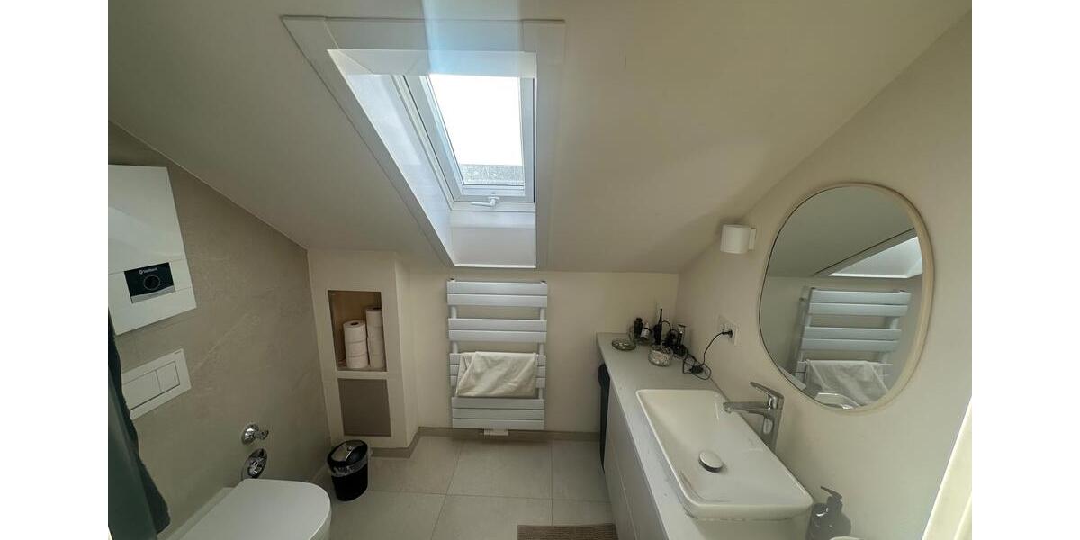 Dachgeschoßwohnung Ratingen Tiefenbroich - 2 Zimmer, 55 m&sup2;, 219.000&euro; | Angebot:27460602