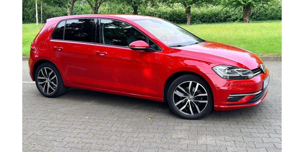 VW Golf 126.000 km 9.995 &euro; Ratingen 40878