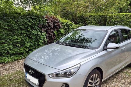 Hyundai i30 47.193 km 10.690 &euro; Moers 47447