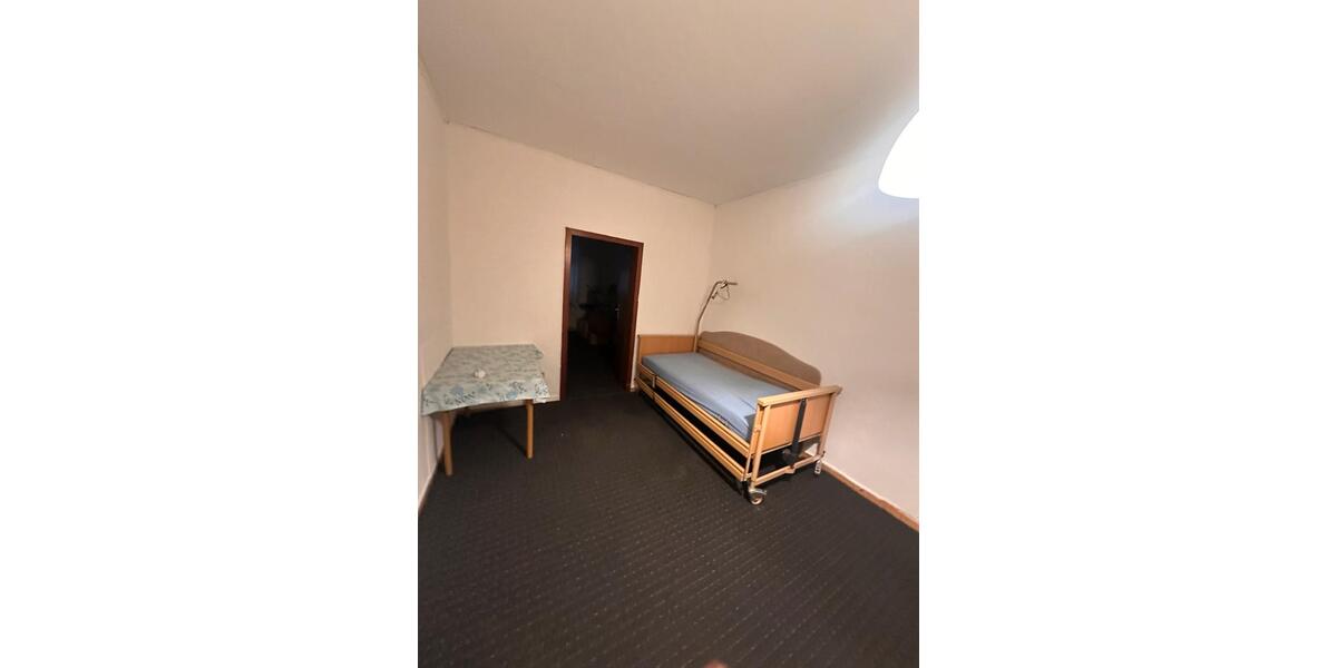 Mehrfamilienhaus, Wohnhaus Essen Stadtbezirk IV - 50 Zimmer, 320 m&sup2;, 299.000&euro; | Angebot:26711806
