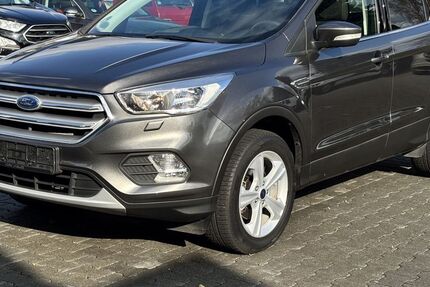 Ford Kuga 72.000 km 12.990 &euro; Duisburg 47259