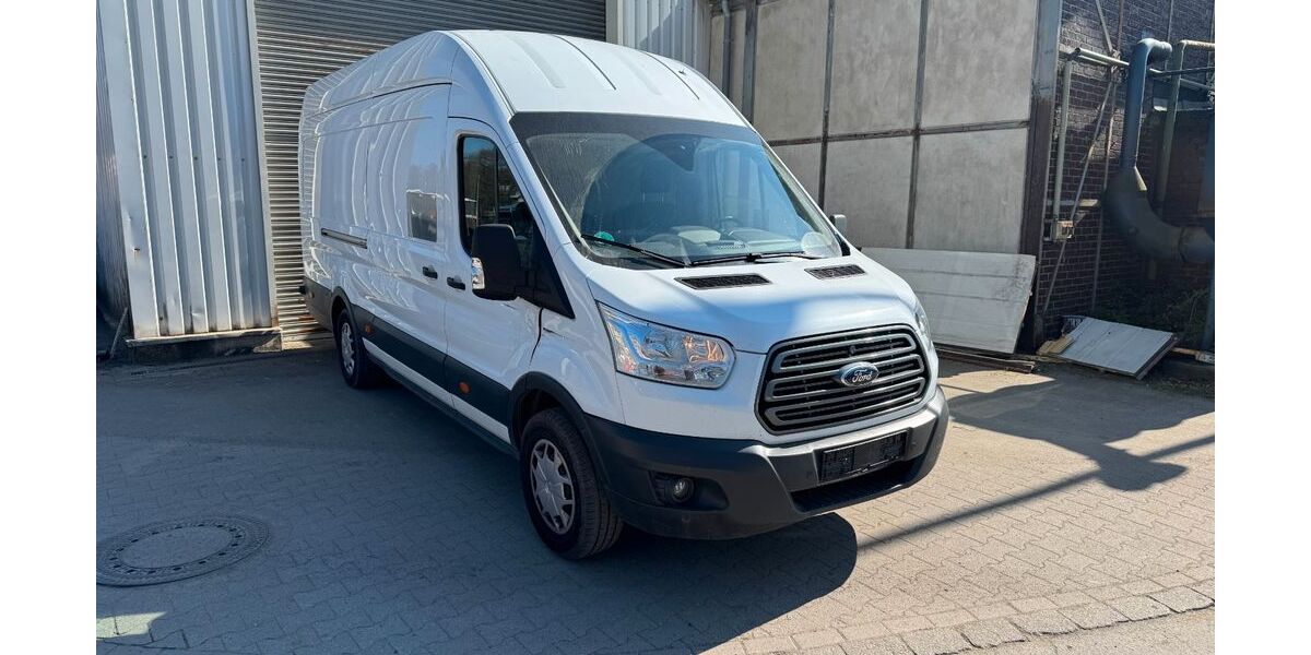 Ford Transit 245.567 km 5.990 &euro; Bottrop 46240