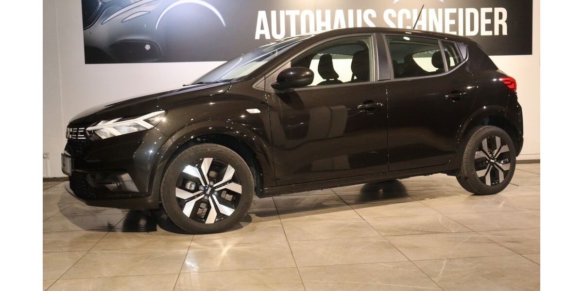 Dacia Sandero 14.183 km 16.950 &euro; Ratingen 40880