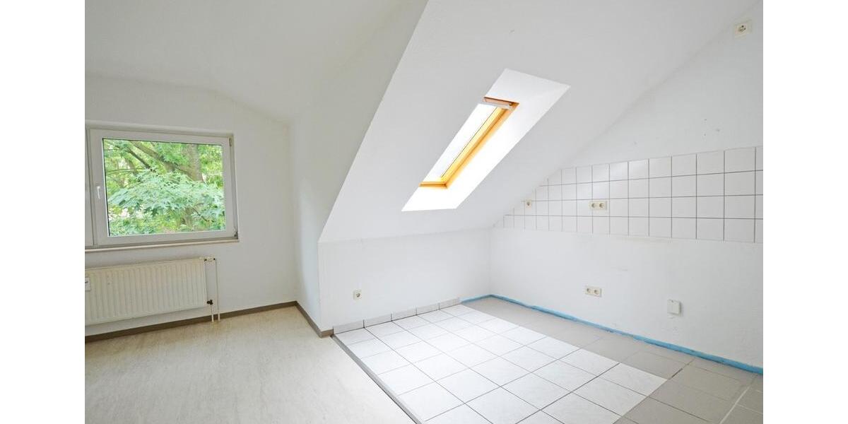 Dachgeschoßwohnung Duisburg Walsum - 3 Zimmer, 72 m&sup2;, 585&euro; | Angebot:25765138