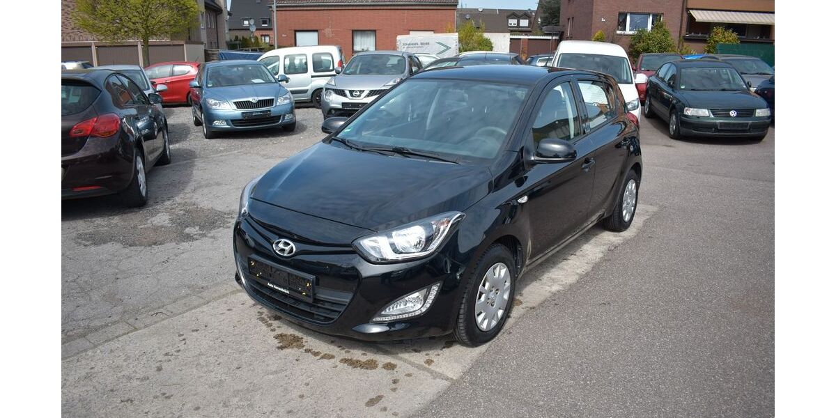 Hyundai i20 132.100 km 4.280 &euro; Oberhausen 46145
