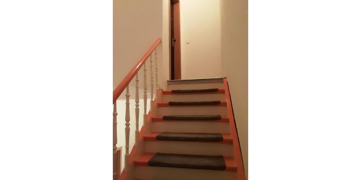 Reihenhaus Duisburg Essenberg - 9 Zimmer, 207 m&sup2;, 250.000&euro; | Angebot:24774566