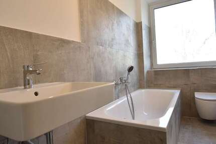 Wohnung Heiligenhaus Nonnenbruch - 4 Zimmer, 101 m&sup2;, 1.255&euro; | Angebot:25695674