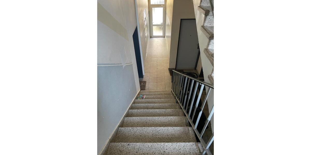 Modernisierte 2 Zimmer Wohnung in sehr zentraler Lage ab 01.02.2026 frei 2 zimmer