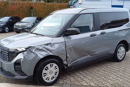 Ford Tourneo Courier 7.950 km 16.980 &euro; Essen 45307