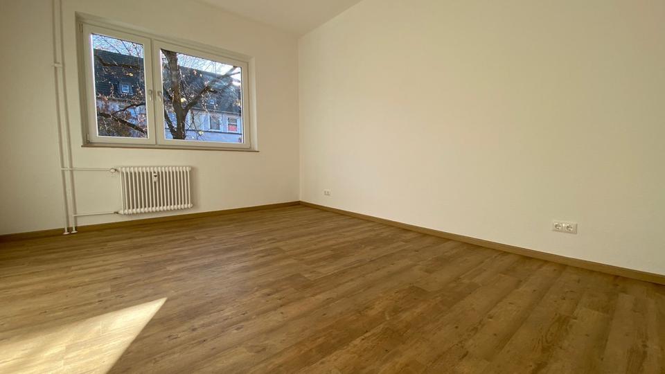 *** Riskieren Sie einen Blick! Charmante Altbauwohnung mit Duschbad! *** 3 zimmer