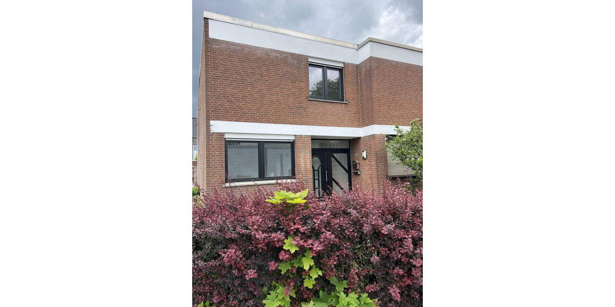 Reihenendhaus Moers Hochstraß - 4 Zimmer, 105 m&sup2;, 1.480&euro; | Angebot:26607336