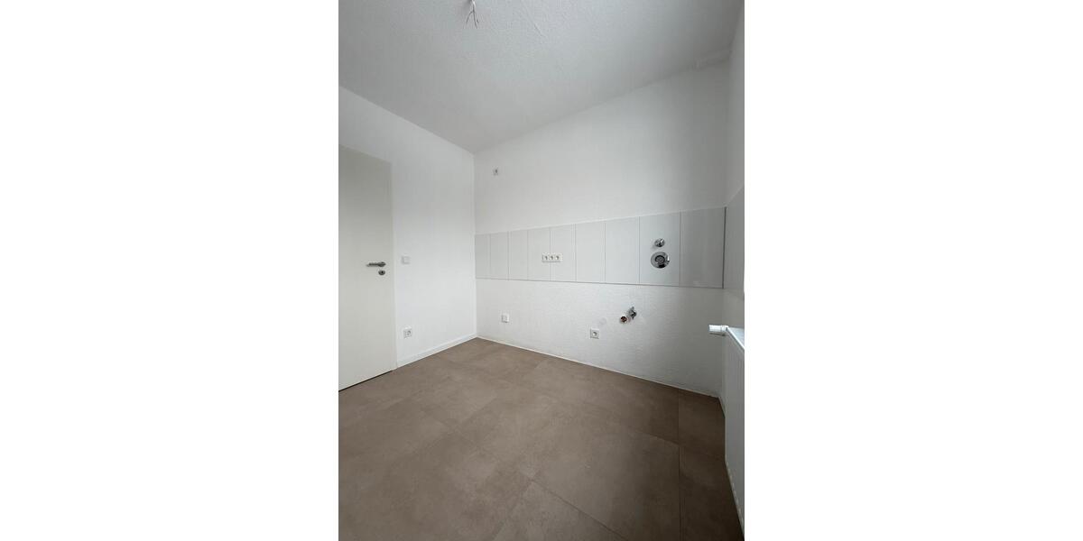 Etagenwohnung Duisburg Mittelmeiderich - 1 Zimmer, 50 m&sup2;, 650&euro; | Angebot:25790433