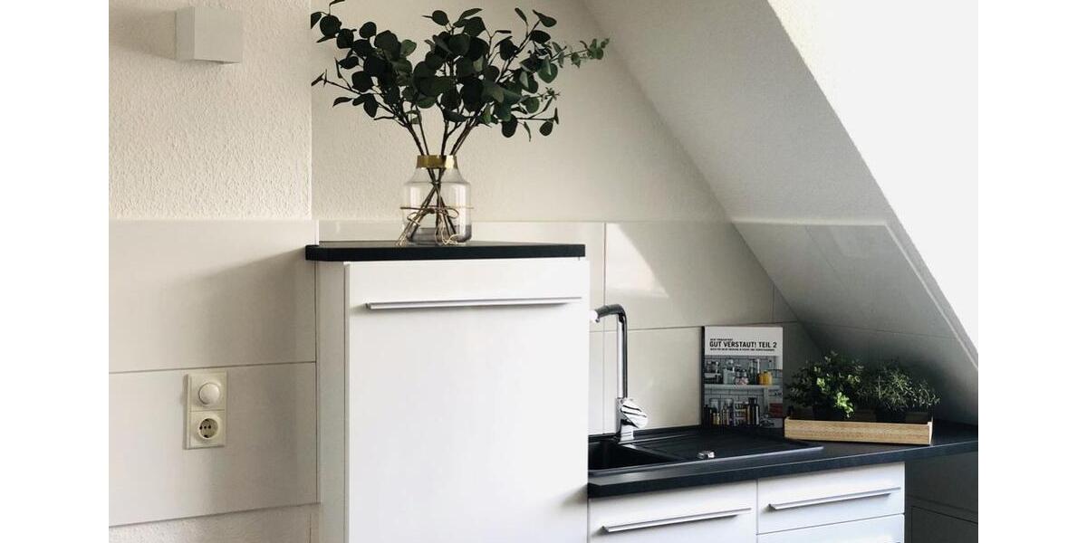 Dachgeschoßwohnung Essen Stadtbezirk IX - 2 Zimmer, 48 m&sup2;, 520&euro; | Angebot:26221222