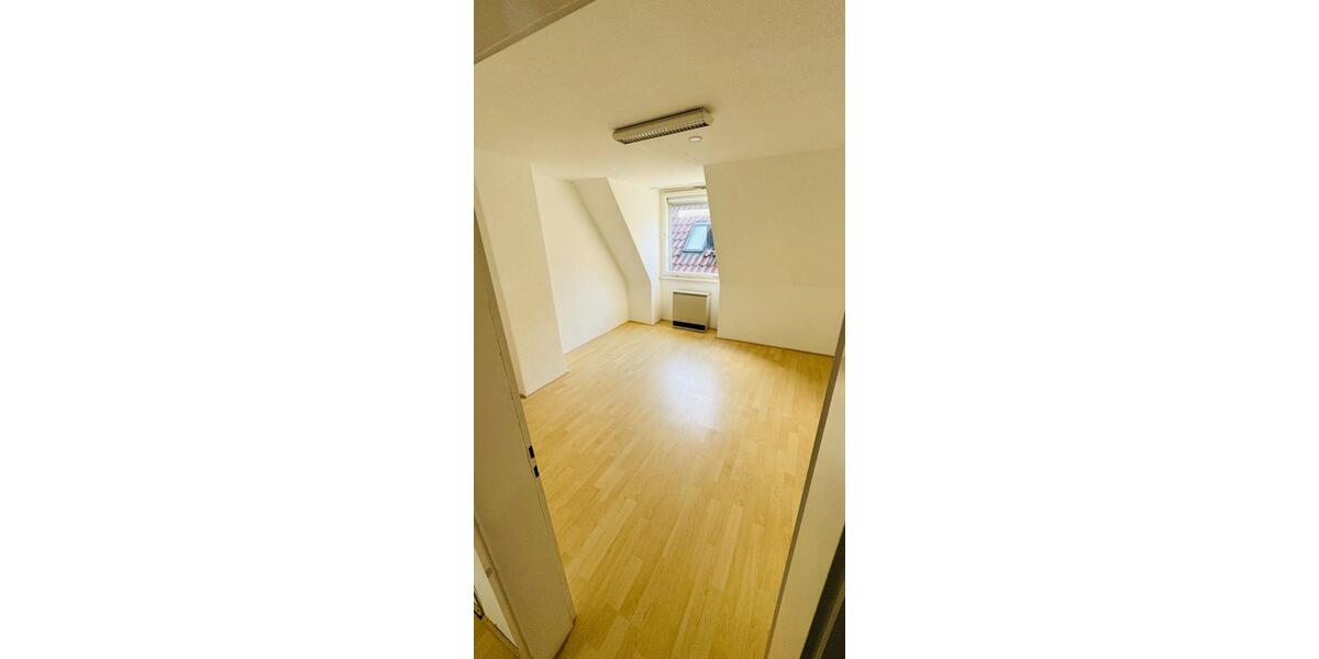 Gewerbefläche für Büro oder Seminarräume geeignet zu vermieten. zimmer