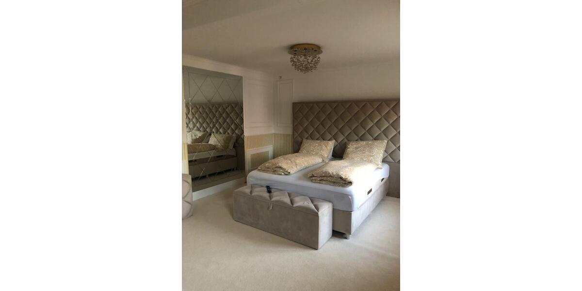 Etagenwohnung Duisburg Mittelmeiderich - 6 Zimmer, 169 m&sup2;, 263.000&euro; | Angebot:26929867